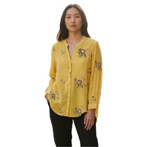Fig & Flower Yellow Embroidered Floral Button down Blouse Size L